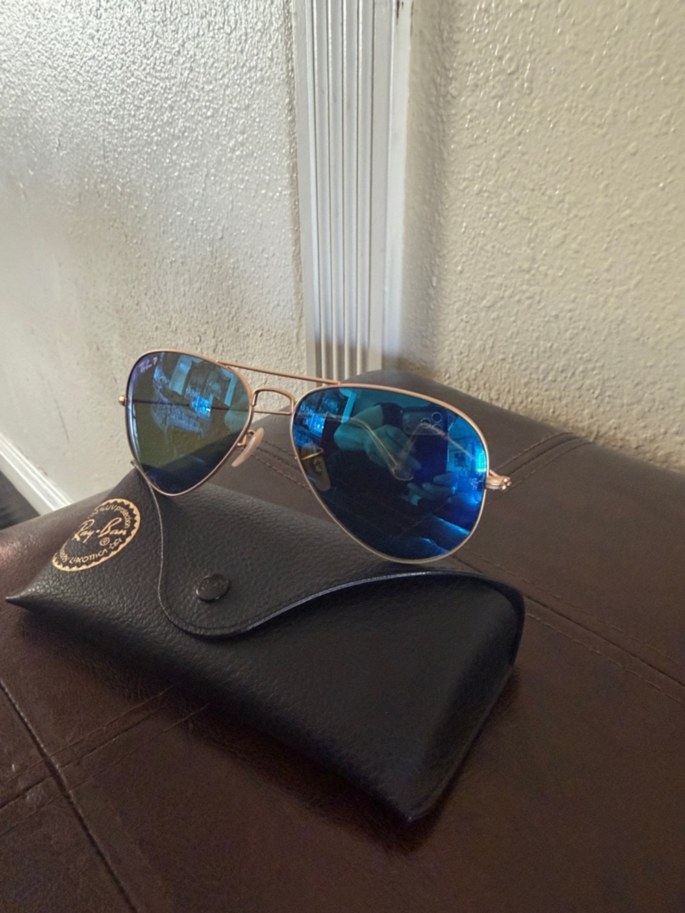 Ray-Ban Gold Frame Aviator Sunglasses with Blue Mirrored Lenses - Picture 5 of 9